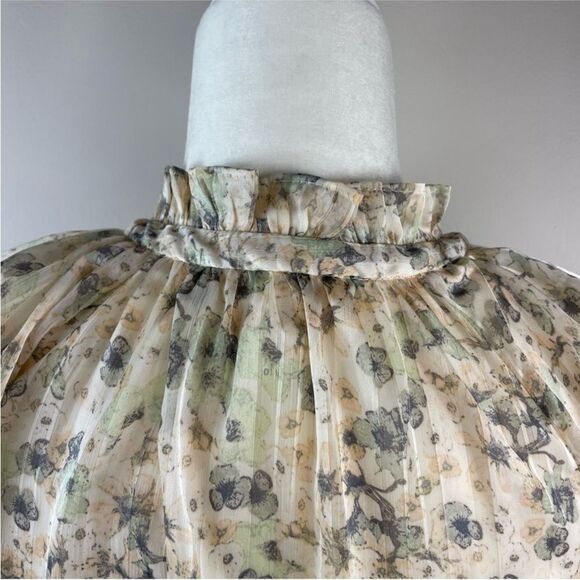 NWT H&M Size M Tie Detail Floral Long Sleeve Ruffle V-Neck Blouse with Smocking - Picture 11 of 15